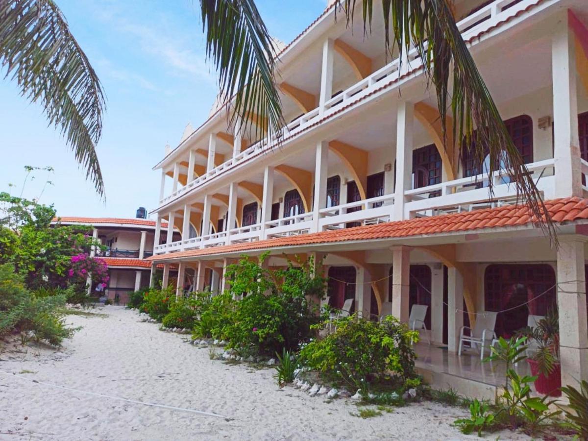 Cabanas Maria Del Mar Hotel Isla Mujeres Bagian luar foto